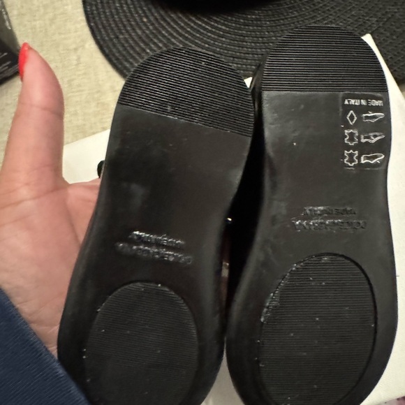 D&G Kids Shoes with Heart Charm - Picture 6 of 7